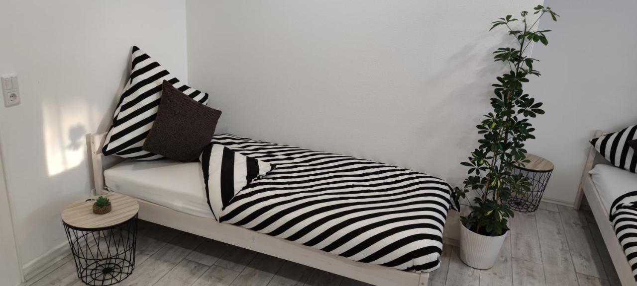 Schoene Und Optimal Gelegene Wohnung Weisskirchen Eksteriør bilde