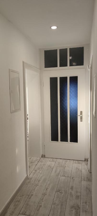 Schoene Und Optimal Gelegene Wohnung Weisskirchen Eksteriør bilde